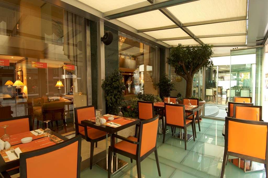 Eresin Hotels Taxim & Premier Стамбул Ресторан фото