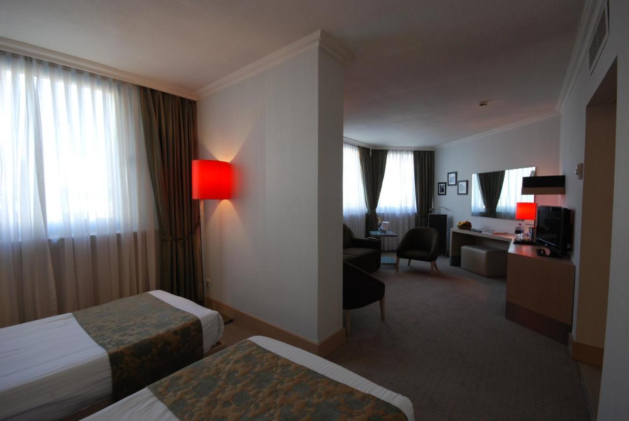 Eresin Hotels Taxim & Premier Стамбул Экстерьер фото