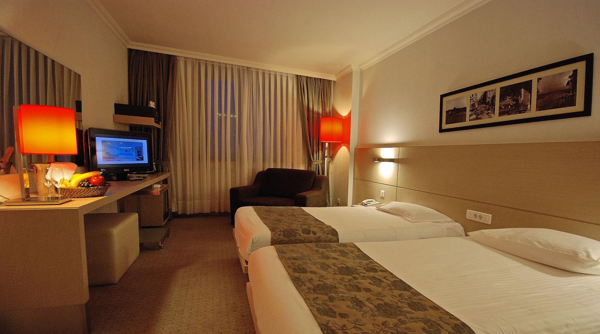 Eresin Hotels Taxim & Premier Стамбул Экстерьер фото